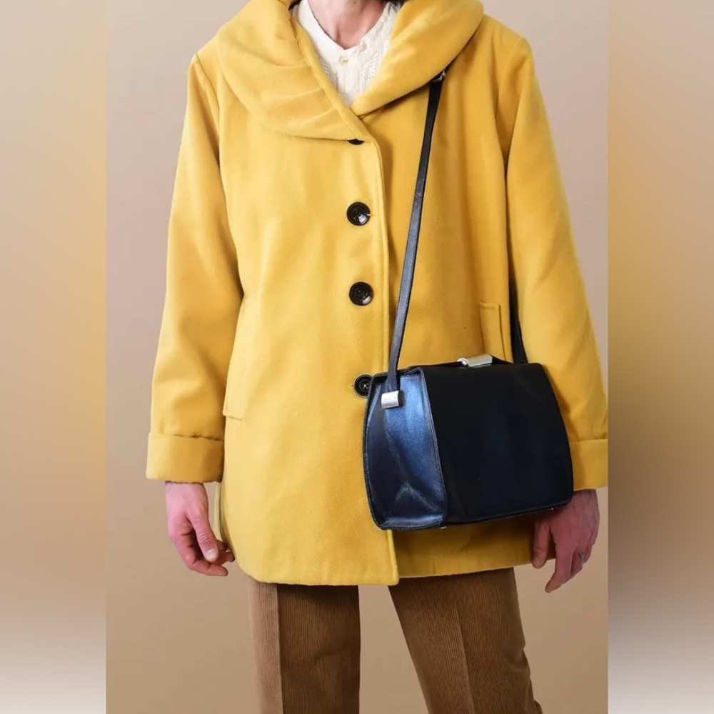 VINTAGE MANDARINA DUCK 90s Structured Crossbody, Shoulder Bag